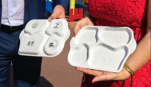 Les plateaux en porcelaine sont arrivés dans les crèches de Limoges !