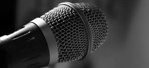 Poitiers : elle chante, ils veulent la faire partir