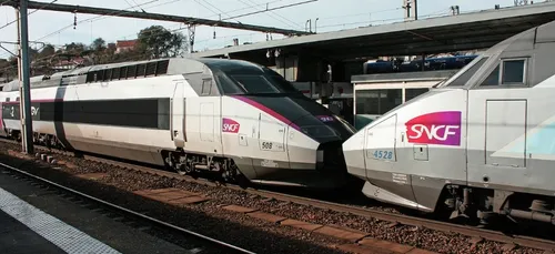 Une femme coincée sous un train en gare de Châtellerault