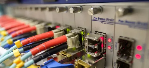 Les réseaux internet et mobiles rétablis en Charente et en...