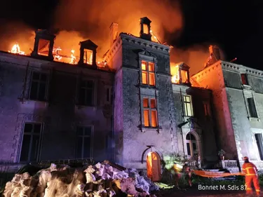 Haute-Vienne : le manoir de Châtenet-en-Dognon, ravagé par un incendie