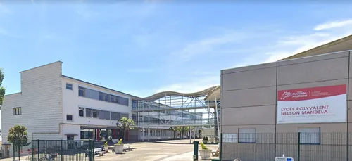 Poitiers : des affichettes sexistes collées dans un lycée