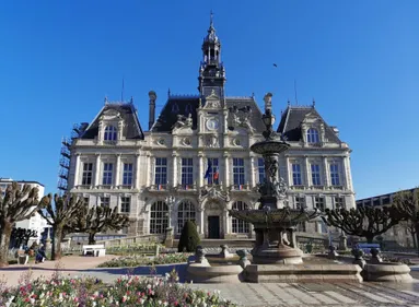 Limoges : le squat de la Révolution évacué par la police ce...