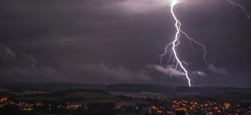 Météo : 41 départements placés en vigilance orange aux orages