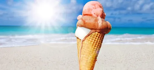 Une glace en forme de chien choque le web (photos)