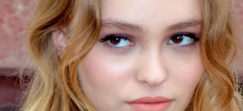 La photo de Lily-Rose Depp en maillot de bain choque les internautes