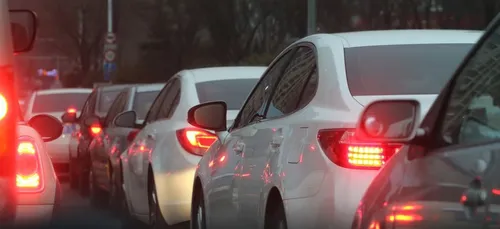 Crash-for-cash : la nouvelle arnaque routière très dangereuse (Vidéos)