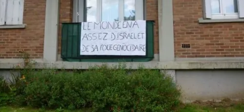 Convoqué par la police à cause de sa banderole anti-Israël