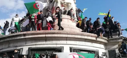 Bouteflika renonce!
