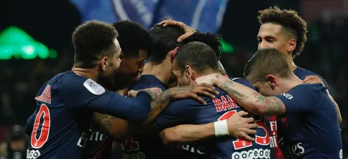 Le PSG dévoile son quatrième maillot rose et violet (photo)