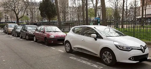 La moitié des places de stationnement va disparaître à Paris