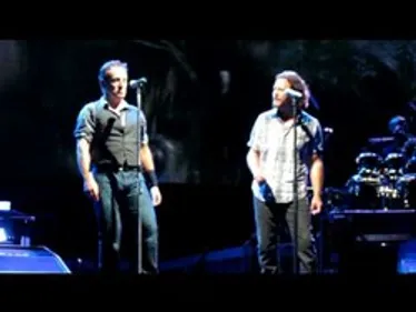 Vidéo : Bruce Springsteen et Eddie Vedder sur scène