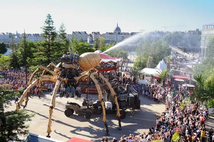 L'araignée géante Kumo se promènera à Nantes ce week-end !