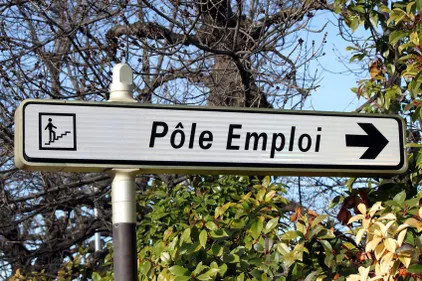 Présidentielles : 100 postes à pourvoir pour un travail de mise...