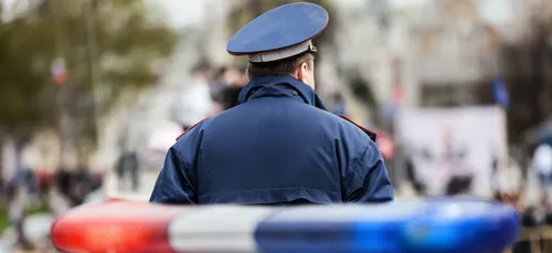 LA POLICE RECHERCHE DES VOLONTAIRES POUR BOIRE DE L'ALCOOL !