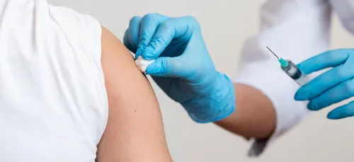 Pénurie de vaccins contre la grippe : la députée Bérengère Poletti...