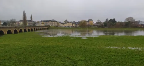 Inondations : la décrue s'amorce dans les Ardennes