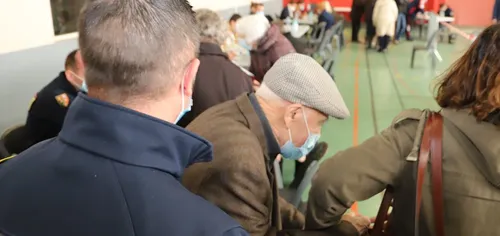 Nogent-le-Rotrou : 800 personnes âgées ont reçu la seconde...