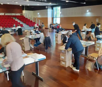 Elections : la mise sous pli a débuté à Château-Gontier
