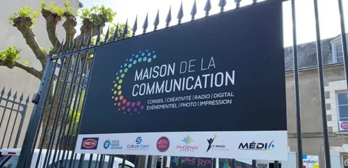 A Blois, on inaugure la Maison de la Communication