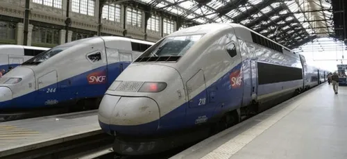 Sortie pour fumer, elle oublie son bébé dans le train qui repart...