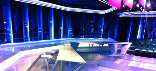 Un présentateur télé fait une crise cardiaque en plein direct !...