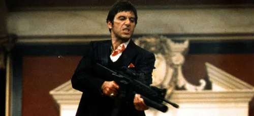 Remake de Scarface : on connaît le visage de Tony Montana !