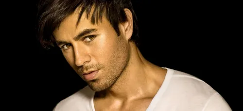 Obama félicité par Enrique Iglesias aux Latin Grammys Awards