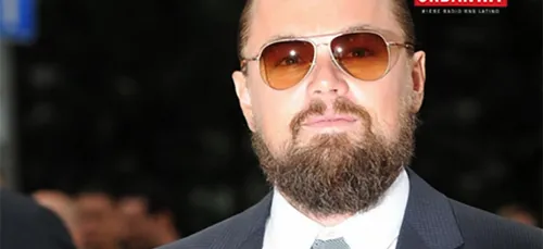 Leonardo Di Caprio s'affiche avec élégance aux 40 ans d'Armani !...
