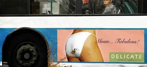 Les affiches publicitaires ont parfois la vie dure !! (photos)