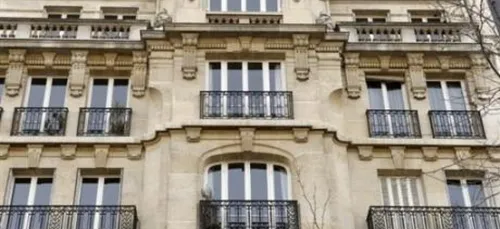 Paris : Une jeune fille de 14 ans violée dans un ascenseur...