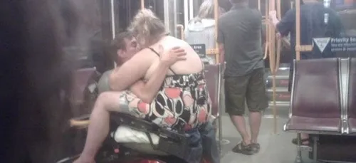 Ces couples un peu trop tactiles ! (photos)