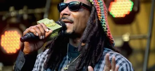 Snoop Dogg ouvre un site à la gloire du Cannabis ! (vidéo)