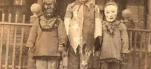 Les costumes d'Halloween à l'ancienne étaient plus flippants...