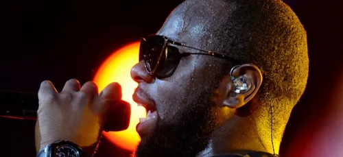 Maître Gims sort un livre: "Vise le Soleil"!