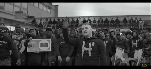 Jul - Dans l'appart (Clip Officiel)