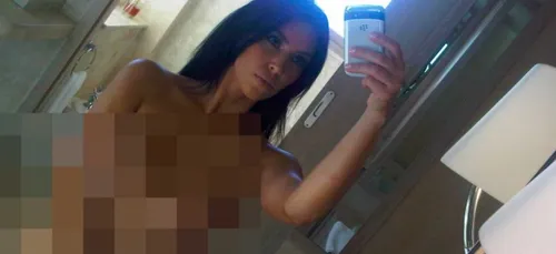 Les photos volées de Rihanna et Kim Kardashian qui font un buzz...