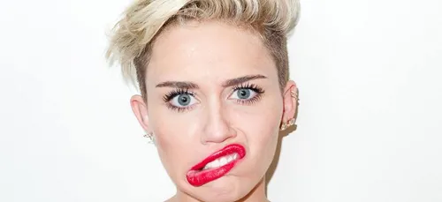 La sulfureuse Miley Cyrus bientôt dans une série de Woody Allen...