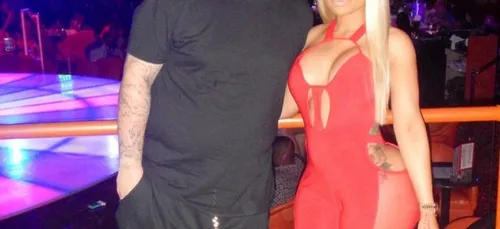 Un petit problème de pénis pour Rob Kardashian ? (photo)