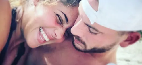 C'est l'amour fou entre Coralie et Raphael des Anges ! (photos)