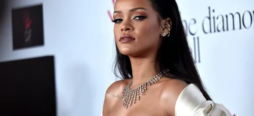 Rihanna : nommée personne humanitaire de l'année 2017 par Harvard...