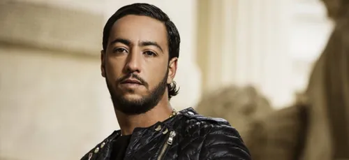 Lacrim : découvrez comment il manifeste son soutien aux prisonniers...