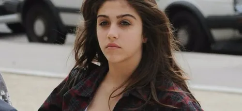 Lourde Leon, la fille de Madonna fait le buzz pour une drôle de...