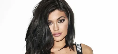 Kylie Jenner : elle dévoile sa chevelure au naturel sur son compte...
