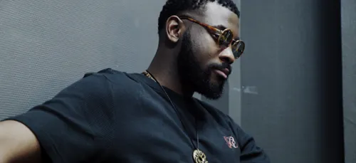 "Batterie Faible" de Damso, supprimé des plateformes de streaming à...