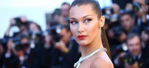 Moment de solitude: Bella Hadid nous offre la chute de l'année face...