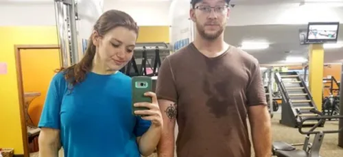 Un couple affiche son incroyable transformation après une...