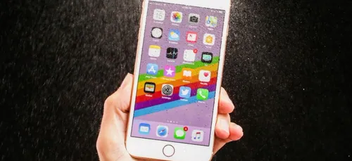 Nos smartphones sur écoute ? Un logiciel utiliserait notre micro...