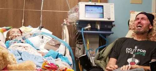 Une femme dévoile les terribles photos d'un père pleurant à côté de...