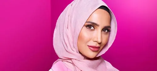 L'Oréal lance une campagne de publicité de produits capillaires...